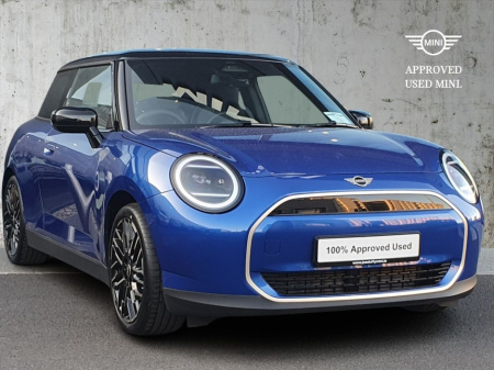 2025 MINI Hatch Cooper E €35,000