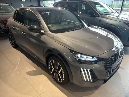 2025 Peugeot 208  €33,000
