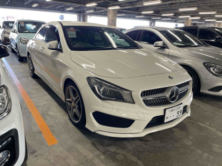2016 Mercedes-Benz CLA Class MERCEDES CLA180 AMG LINE AUTOMATIC / 47k KMs / Heated Seats