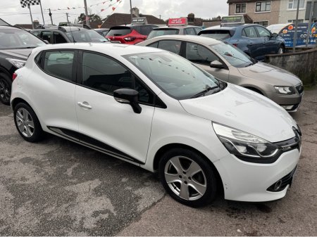 2017 Renault Clio Ideal starter car €10,500