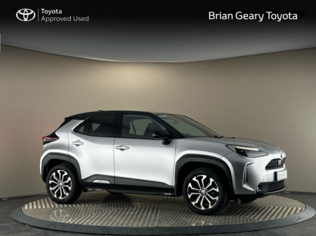 2023 Toyota Yaris Cross HYBRID LUNA SPORT