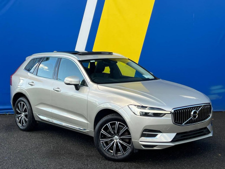 2021 Volvo XC60 INSCRIPTION T6 AWD 2.0 RECHARGE // OPENING PAN ROOF // HEATED & COOLED LEATHER SEATS // DIGITAL CLUSTER