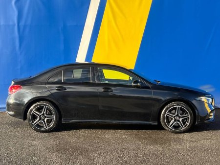 2022 Mercedes-Benz A Class A250e AMG-LINE 1.3 HYBRID AUTO // AMBIENT LIGHITING // DIGITAL CLUSTER // 18