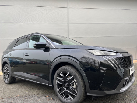 2025 Peugeot 5008 