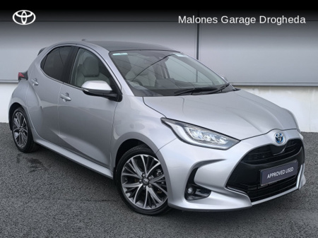 2023 Toyota Yaris 1.5 Hybrid Platinum Call Now 041 980 2420 €28,950