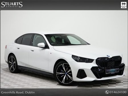 2024 BMW 5 Series *3 X PACKS* PRO PACK, TECH PLUS PACK AND COMFORT PACK, MINERAL WHITE METALLIC, BLACK VEGANZA INTERIOR, 20” DIAMOND CUT ALLOYS