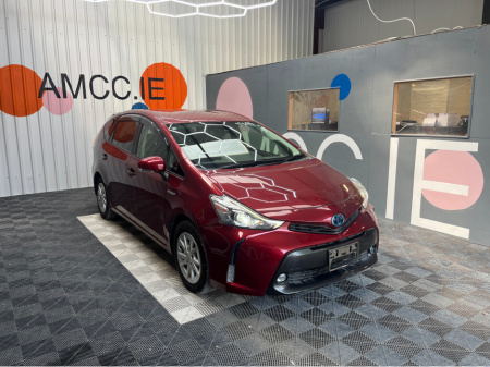 2019 Toyota Prius Alpha 1.8 HYRBID / 76k KMs / REVERSE CAMERA , ADAPTIVE CRUISE & MORE