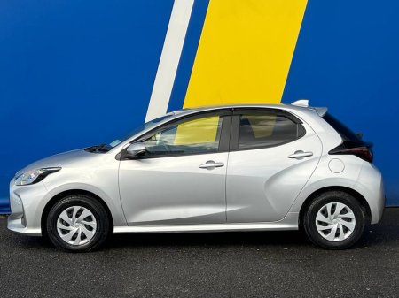 2021 Toyota Yaris 1.5 HYBRID AUTO // ADAPTIVE CRUISE CONTROL // PARKING SENSORS // BLUETOOTH MUSIC €15,450