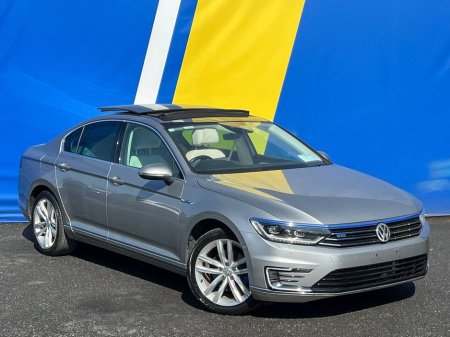 2016 Volkswagen Passat GTE ADVANCE 1.4 HYBRID AUTO // TILT & SLIDE PAN ROOF // LEATHER POWERED HEATED SEATS // APPLE CARPLAY/ANDROID AUTO €19,950