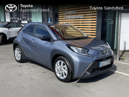 2024 Toyota Aygo X NEW MODEL // REAR CAMERA // TOYOYTA SAFETY SENSE // AIR CON // BLUETOOTH // CARPLAY/ANDROID AUTO // FULL WARRANTY €20,445