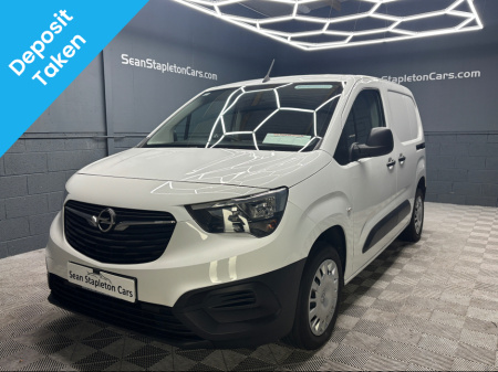 2022 Opel Combo L1H1-1.5 100PS DIESEL 6SPEED MANUAL MY22-L1H1-1.5 100PS-DSL-6SP 5DR €13,950