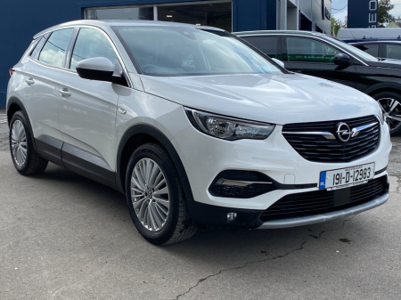 2019 Opel Grandland X  €18,900