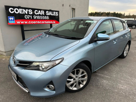 2014 Toyota Auris 1.4D4D 90 Luna €9,295