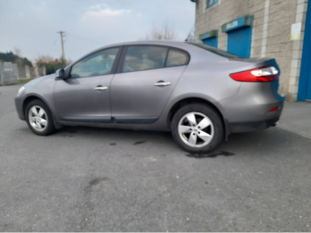 2012 Renault Fluence 1.5 DCI 90 DYNAMIQUE 4 4DR