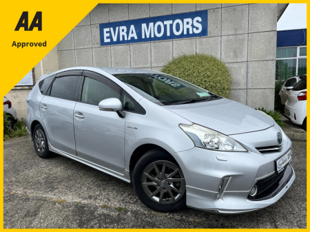 2014 Toyota Prius Alpha 7 SEATER AUTOMATIC HYBRID 1.8 PETROL //HALF LEATHER SEATS//ADAPTIVE CRUISE CONTROL//LOW MILES//