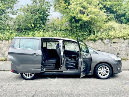 2016 Ford Grand C-Max 1.5 TDCI ZETEC!!! 7 SEATER!!! €11,900