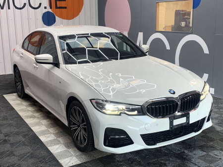 2020 BMW 3 Series BMW 330E M Sport / 30k KMS / Heated Leather Seats / BMW 330E Hybrid Automatic