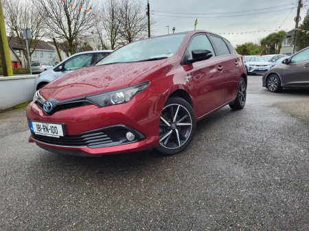 2018 Toyota Auris Hybrid Luna Sport €20,799
