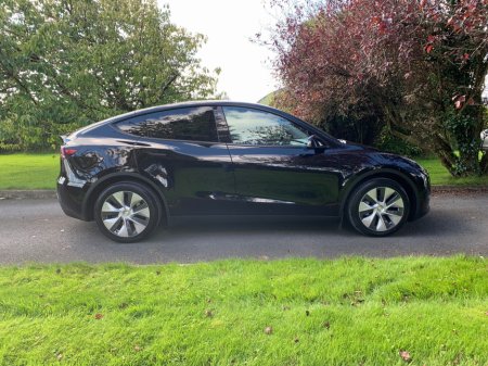 2023 Tesla Model Y LONG RANGE AWD BZB3S5T €36,995