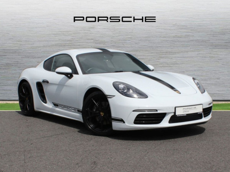2019 Porsche Cayman  €62,500