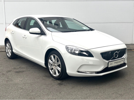 2017 Volvo V40 D2 INSCRIPTION GT 5DR AUTO