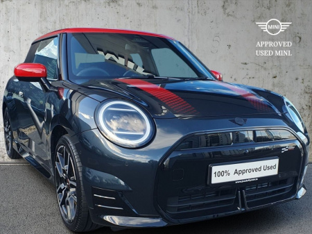 2025 MINI Hatch Cooper E €41,600