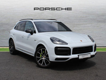2022 Porsche Cayenne E-Hybrid €79,000