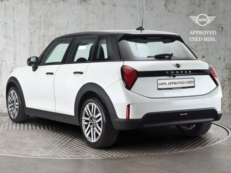 2025 MINI Hatch Cooper C 5 Door €38,900