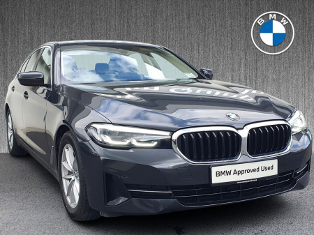 2022 BMW 5 Series 520d SE €43,995