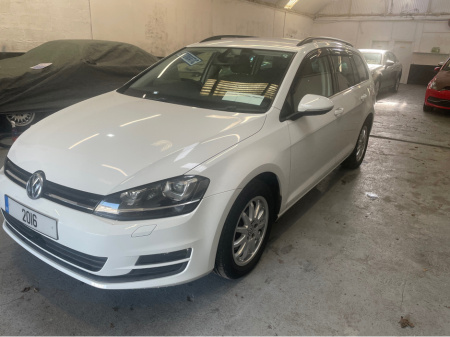 2016 Volkswagen Golf Estate car €13,995