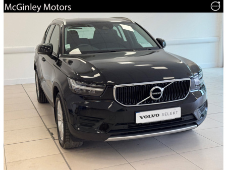2022 Volvo XC40 T2 PET (129hp) Momentum €36,950