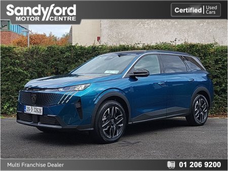 2025 Peugeot 5008 1.2 Hybrid 136bhp E-DCS6 Allure €48,950