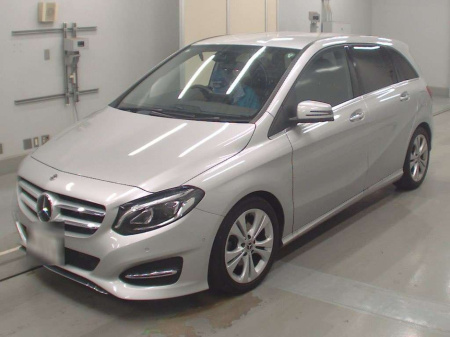 2019 Mercedes-Benz B Class AUTOMATIC B180 *Coming Soon* / 34k KMs / Heated Seats