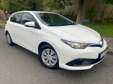 2019 Toyota Auris 1.4 D-4D TERRA 4DR