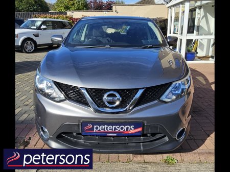 2015 Nissan Qashqai 1.5 SV SAFETY PK + CON CONNECT 4DR €9,950
