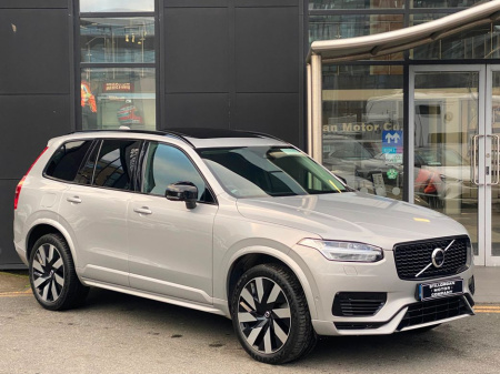 2024 Volvo XC90 T8 Dark Plus Recharge AWD Auto (PHEV)