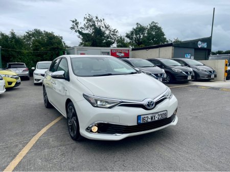 2016 Toyota Auris Hybrid
