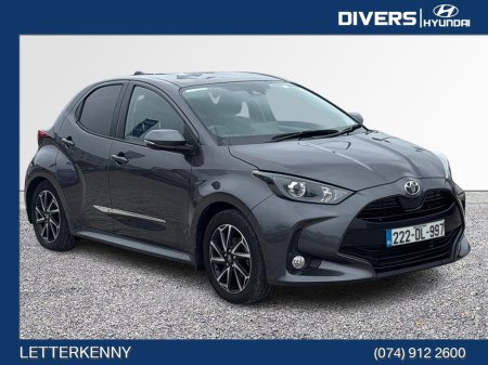 2022 Toyota Yaris Luna Sport