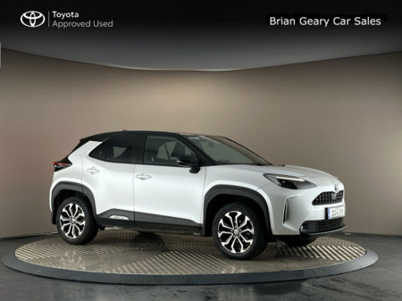 2022 Toyota Yaris Cross HYBRID LUNA SPORT