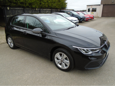 2020 Volkswagen Golf 202/2.0 TDI MANUAL 115-BHP 6SP/SAT-NAV/LIGHTING PACK/PARKING SENSORS/FOGS/ALLOYS/AMBIENT LIGHT PACK/CRUISE/PARKING SENSORS/FINANCE/CARD PAYMENTS & WARRANTY AVAILABLE/HIGH-SPEC/LOW-TAX€180 €19,950