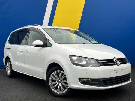 2015 Volkswagen Sharan HIGHLINE 1.4 TSI 7-SEATER AUTO // SERVICE HISTORY // LEATHER/ALCANTARA HEATED SEATS // REVERSE CAMERA €17,900