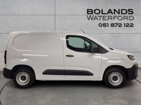 2025 Citroen Berlingo MWB LX Plus From €88 Per Week €20,325
