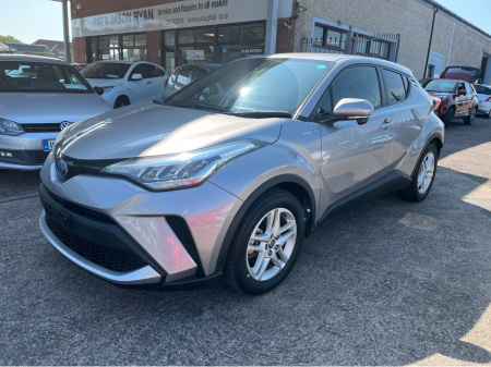 2020 Toyota C-HR Hybrid automatic €25,500