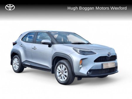 2021 Toyota Yaris Cross LUNA HYBRID!