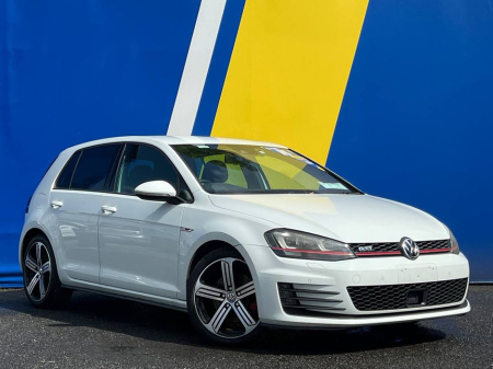 2016 Volkswagen Golf GTI 2.0 TSI AUTO // SERVICE HISTORY // BLUETOOTH MUSIC // ADAPTIVE CRUISE CONTROL €19,750