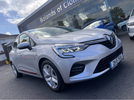 2021 Renault Clio **ONLY 8,000Kms** DYNAMIQUE TCE 100 **One Owner/Ultra Low Mileage/Spotless Car www.bolands.ie Est.1955 €16,950