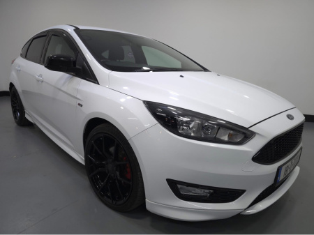 2018 Ford Focus ST-LINE