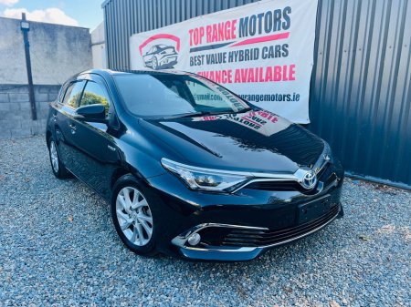 2016 Toyota Auris Hybrid Luxury