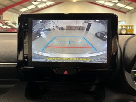 2024 Toyota Yaris HYBRID 1.5 LUNA 115HP