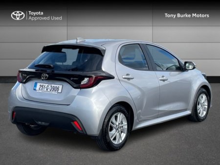 2025 Toyota Yaris - Save EUR 4,000 - Luna - 1.5 Hybrid - Automatic - EUR 180 Tax // Remote Central Locking // Front Electric Windows // Rear Electric Windows // Electric Mirrors // Finger Tip Stereo Controls €26,435